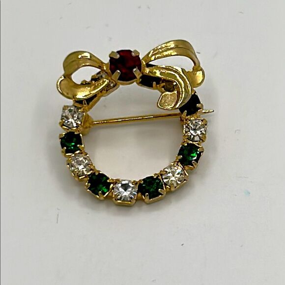 Vintage Rhinestone Christmas Wreath Pin - Picture 1 of 4